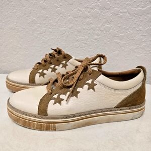 Lucchese Bootmaker Leather Sneakers Size 8 with Carmel Suede Star Trim